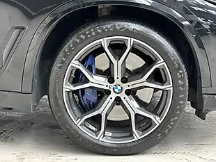Used 2018 BMW X5 M Sport Black Sapphire - Interior and Exterior details 19