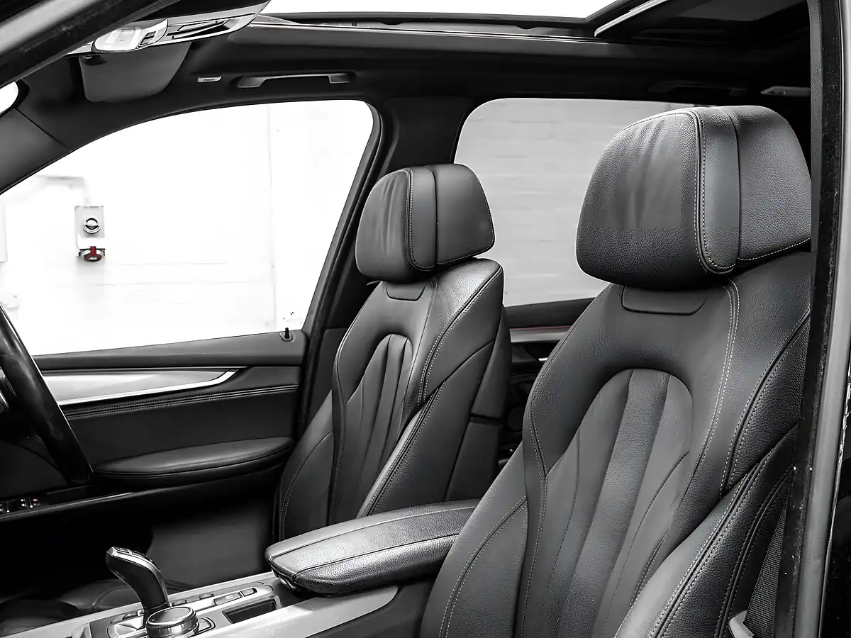 Used 2018 BMW X5 M Sport Black Sapphire - Interior and Exterior details 14