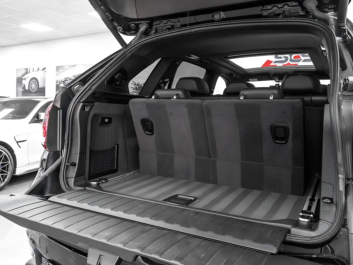 Used 2018 BMW X5 M Sport Black Sapphire - Interior and Exterior details 16