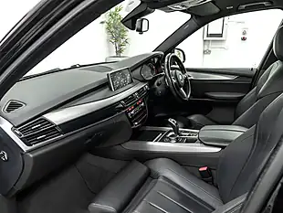 Used 2018 BMW X5 M Sport Black Sapphire - Interior and Exterior details 12