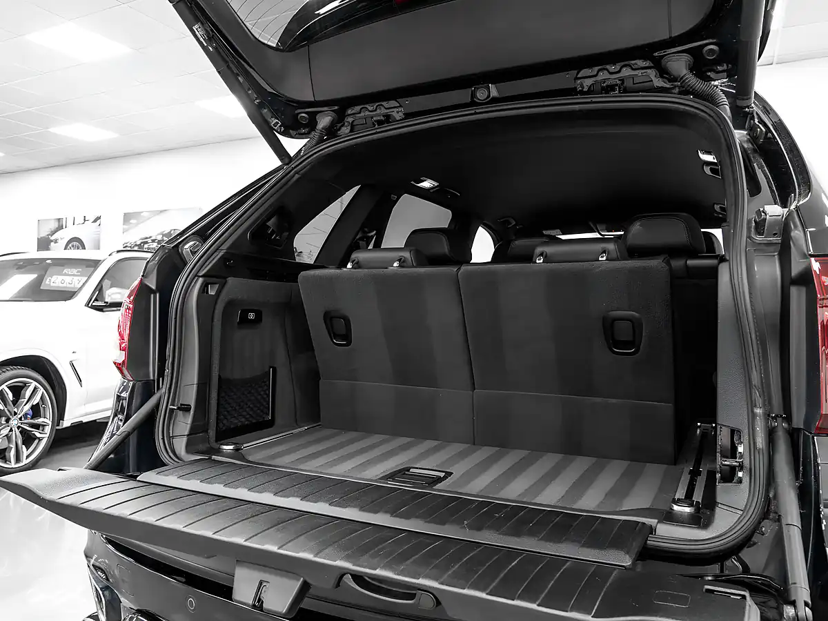 Used 2018 BMW X5 M Sport Black Sapphire - Interior and Exterior details 15