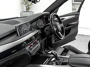 Used 2018 BMW X5 M Sport Black Sapphire - Interior and Exterior details 17