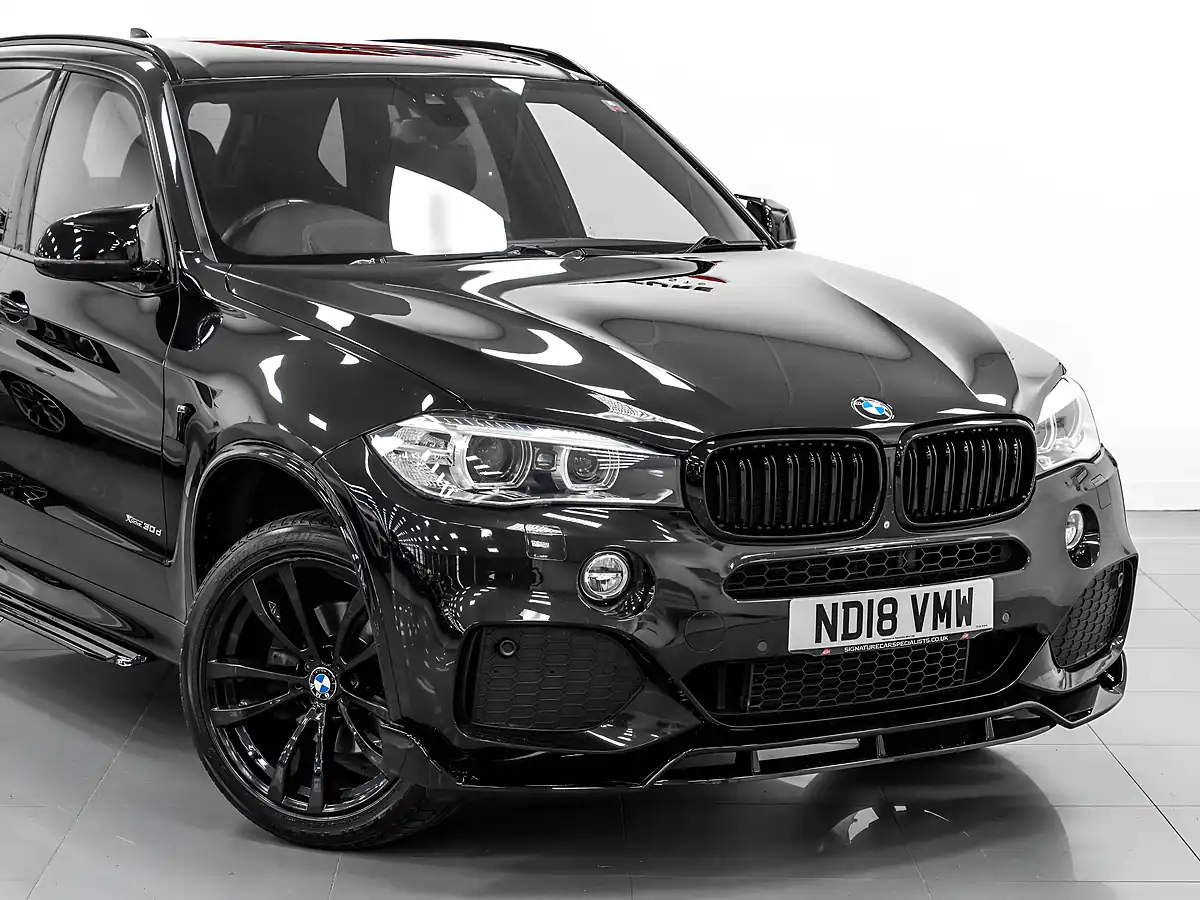 Used 2018 BMW X5 M Sport Black Sapphire - Interior and Exterior details 9