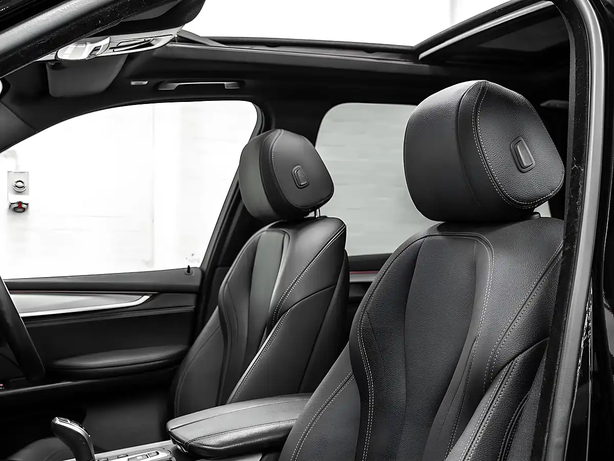 Used 2018 BMW X5 M Sport Black Sapphire - Interior and Exterior details 14