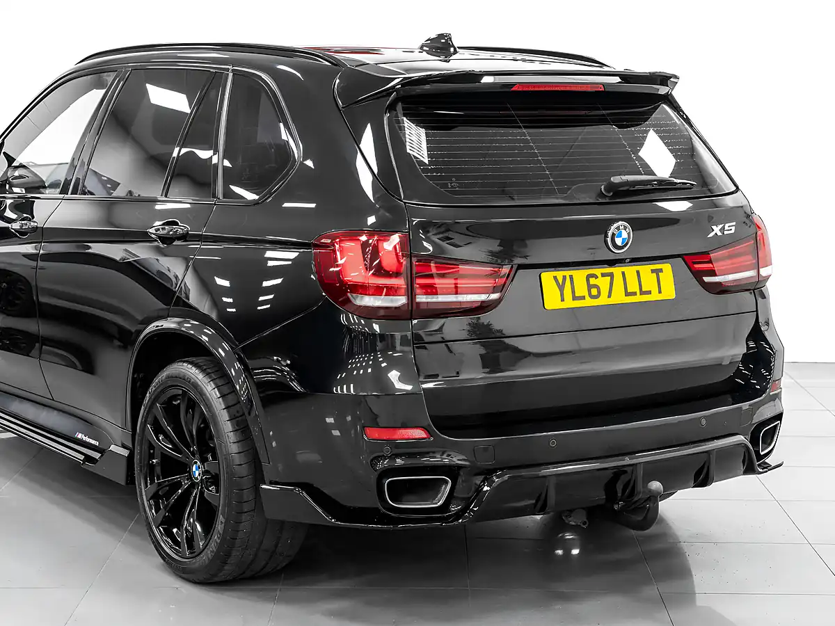 Used 2018 BMW X5 M Sport Black Sapphire - Interior and Exterior details 9