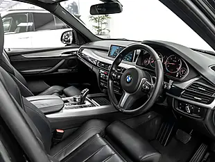 Used 2018 BMW X5 M Sport Black Sapphire - Interior and Exterior details 13