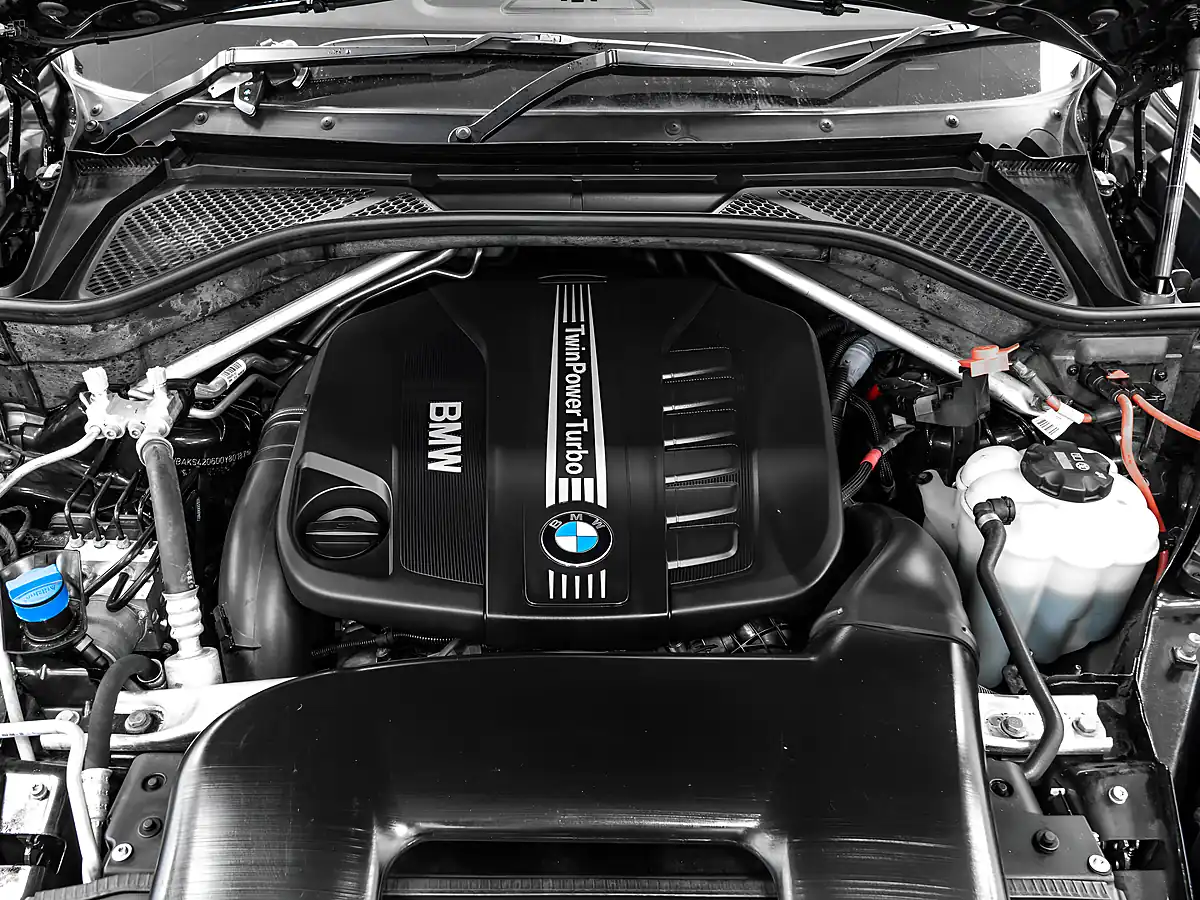 Used 2018 BMW X5 M Sport Black Sapphire - Interior and Exterior details 16