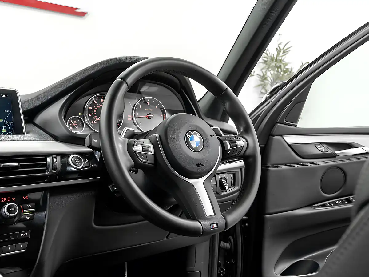 Used 2018 BMW X5 M Sport Black Sapphire - Interior and Exterior details 18