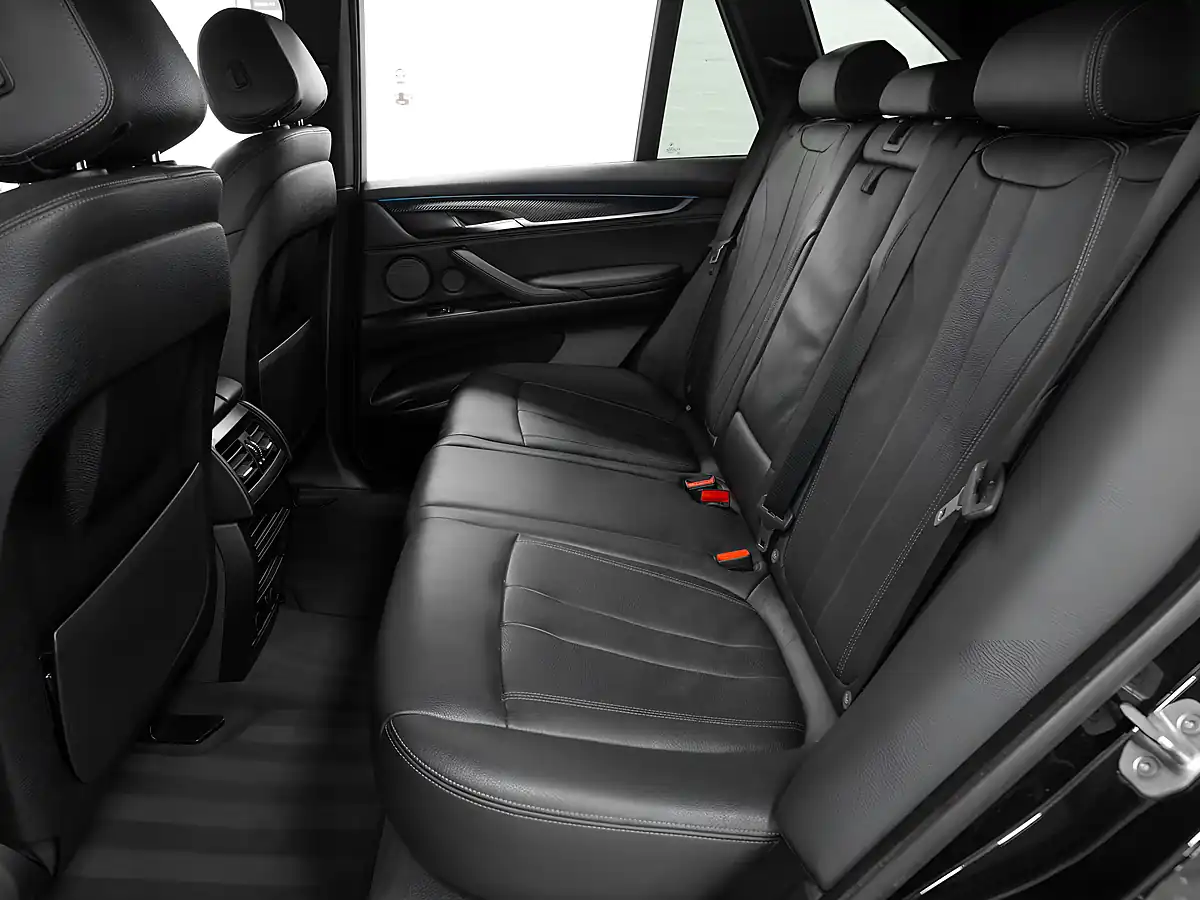 Used 2018 BMW X5 M Sport Black Sapphire - Interior and Exterior details 17