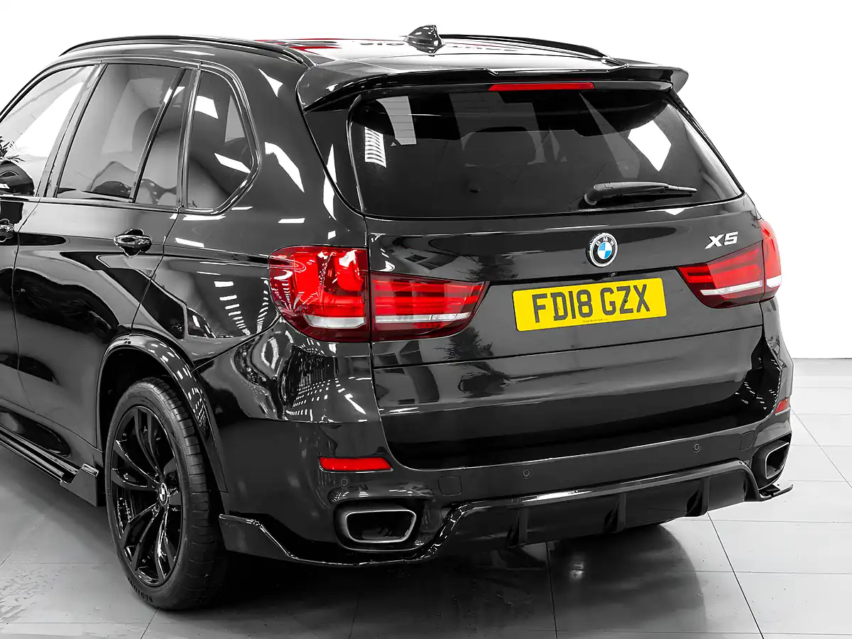Used 2018 BMW X5 M Sport Black Sapphire - Interior and Exterior details 9