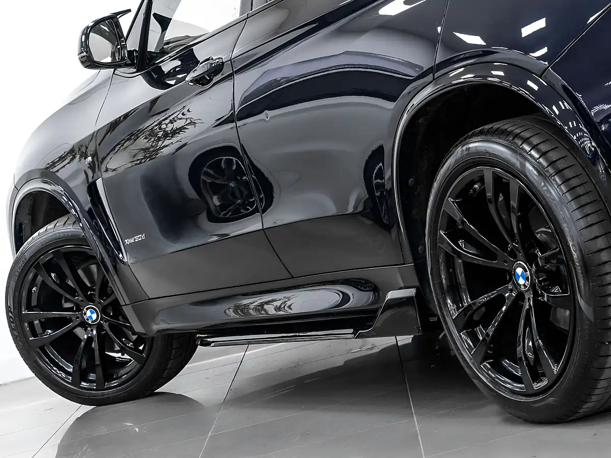 Used 2018 BMW X5 M Sport Carbon Black - Interior and Exterior details 10