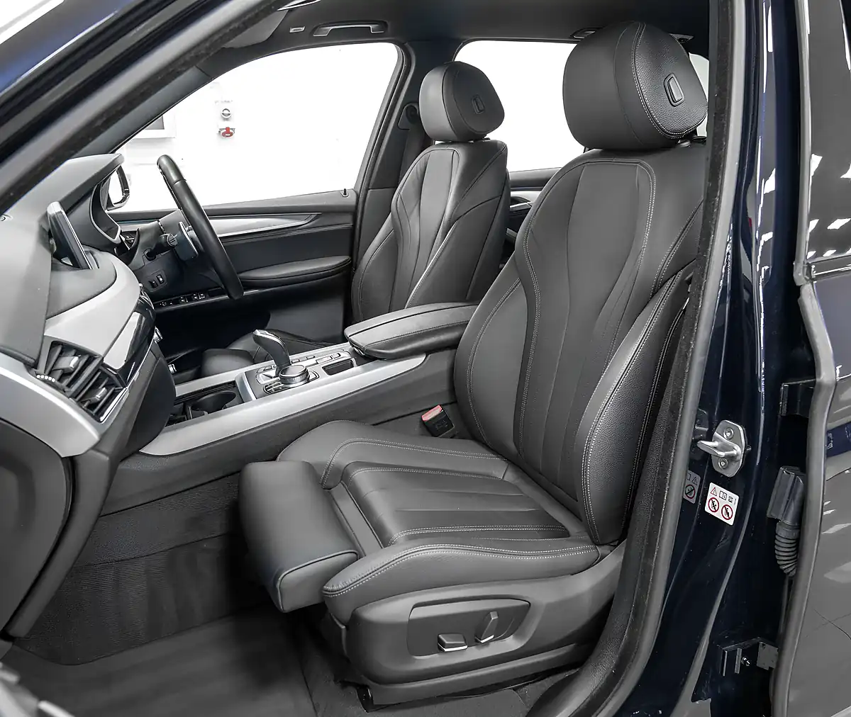 Used 2018 BMW X5 M Sport Carbon Black - Interior and Exterior details 14