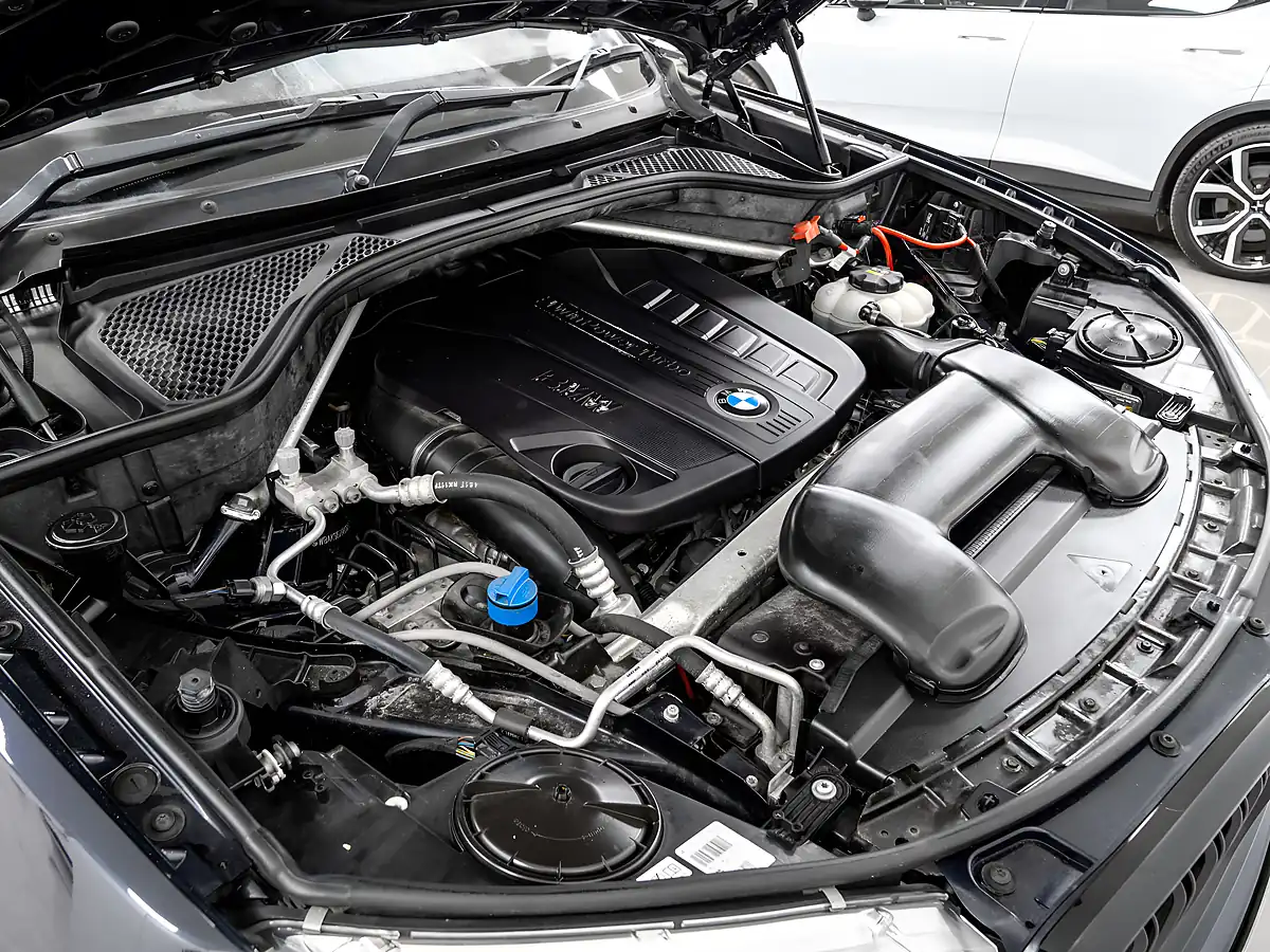 Used 2018 BMW X5 M Sport Carbon Black - Interior and Exterior details 16