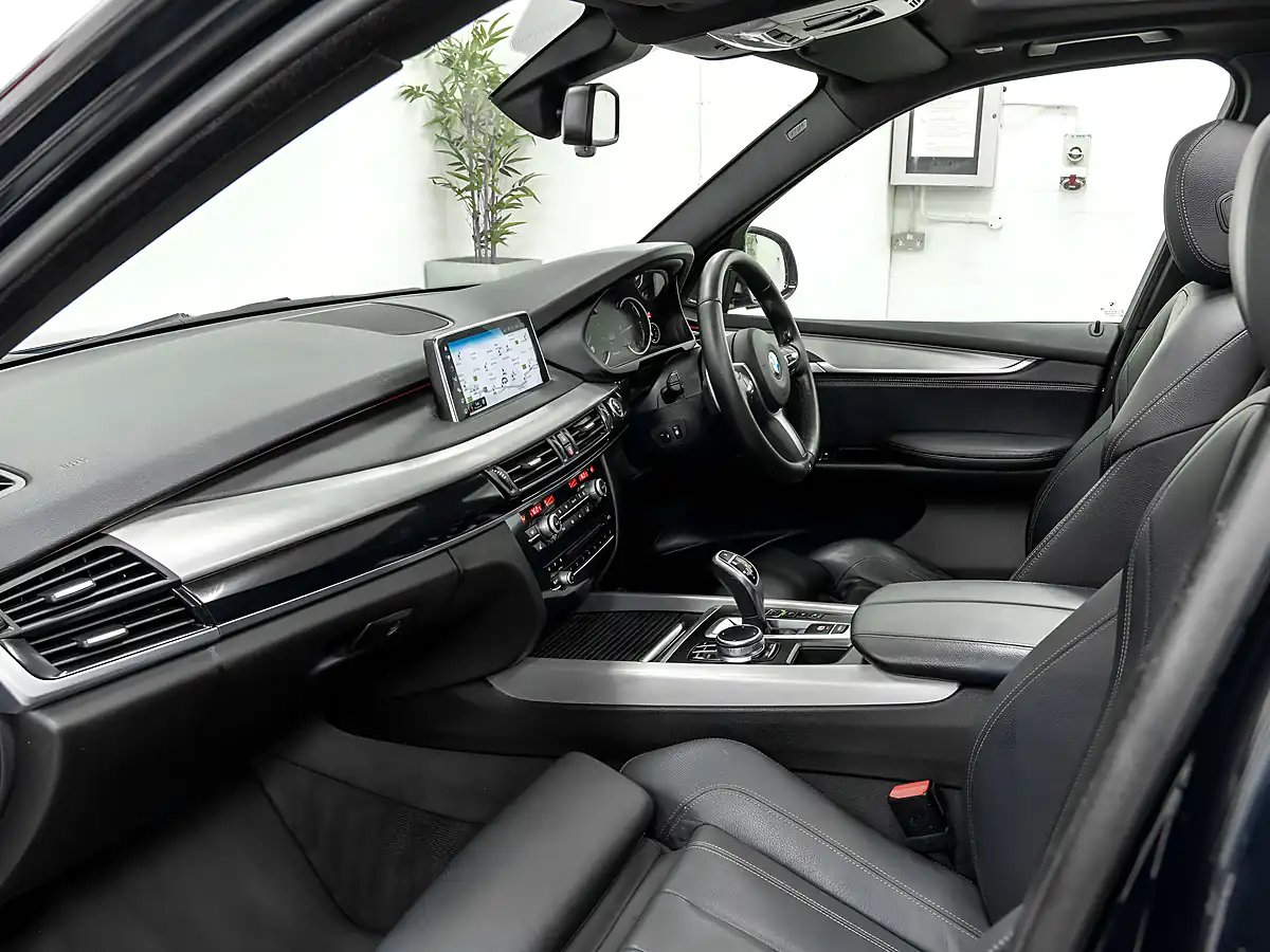 Used 2018 BMW X5 M Sport Carbon Black - Interior and Exterior details 13