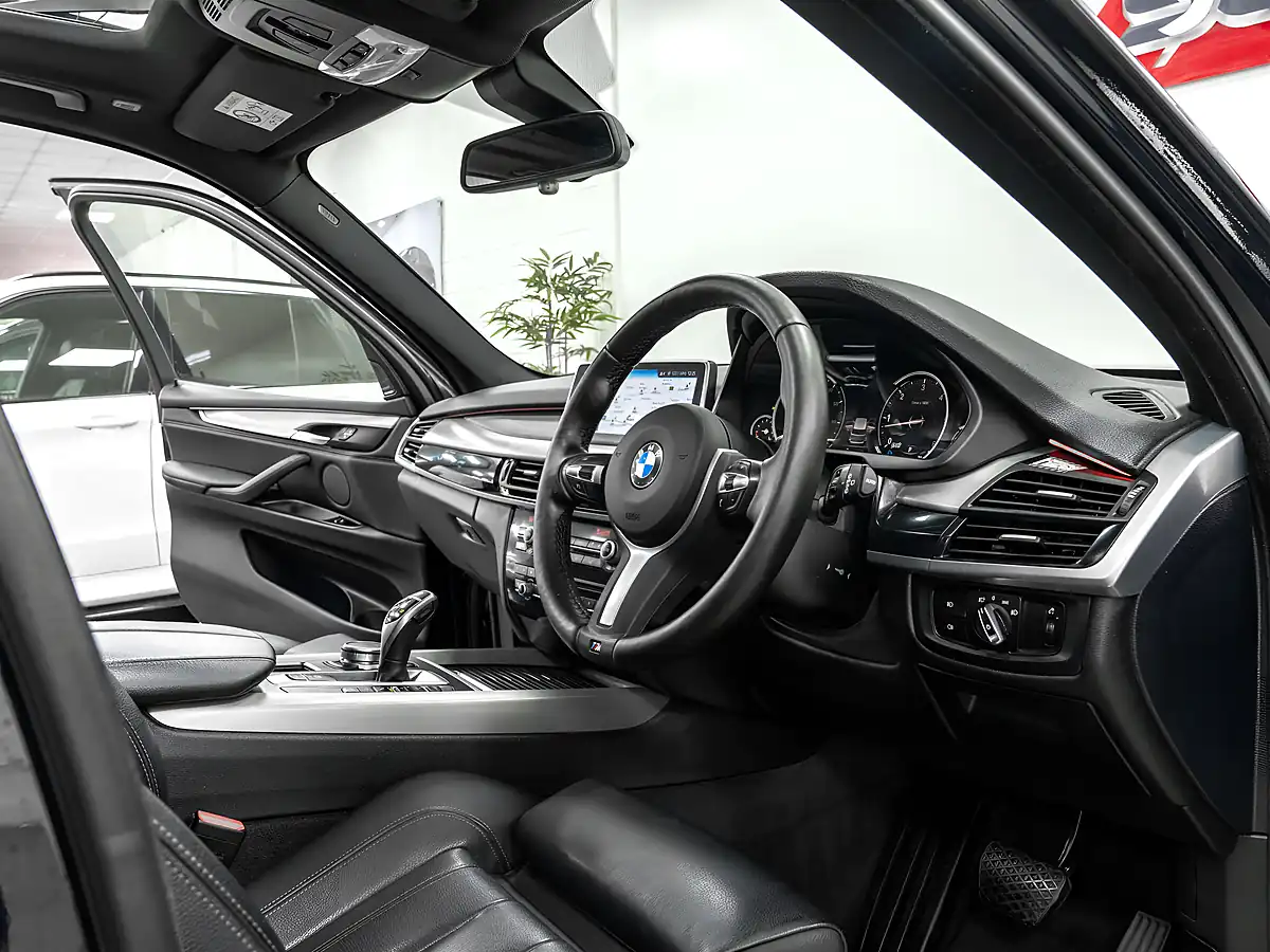 Used 2018 BMW X5 M Sport Carbon Black - Interior and Exterior details 17