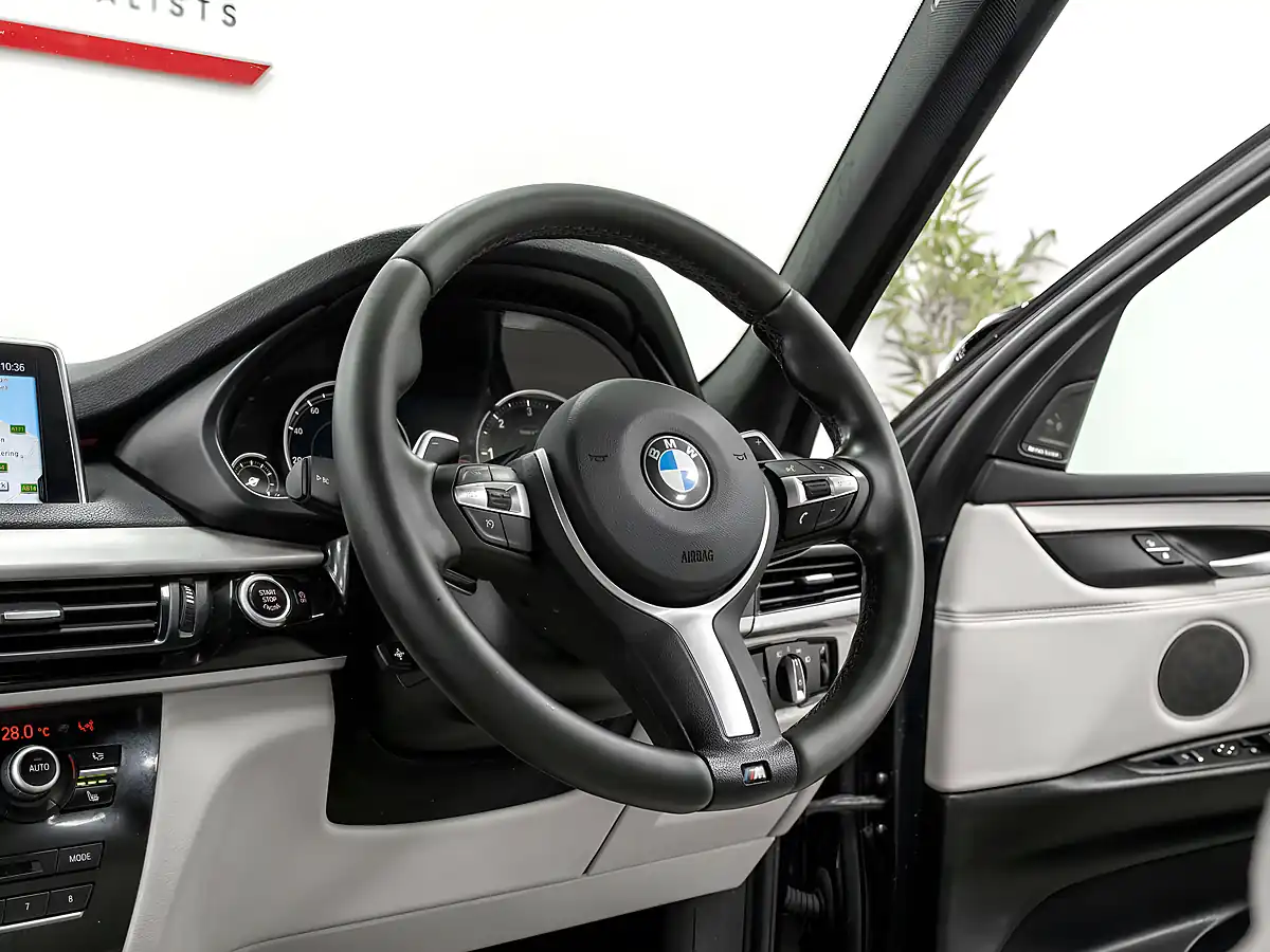 Used 2018 BMW X5 M Sport Carbon Black - Interior and Exterior details 17