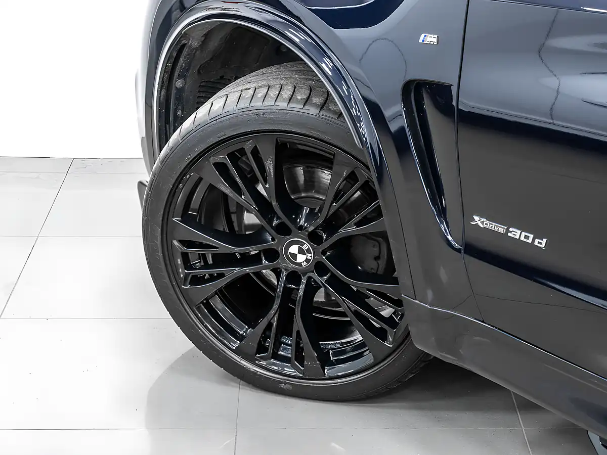 Used 2018 BMW X5 M Sport Carbon Black - Interior and Exterior details 10