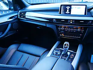 Used 2018 BMW X5 M Sport Glacier Silver - Interior and Exterior details 17