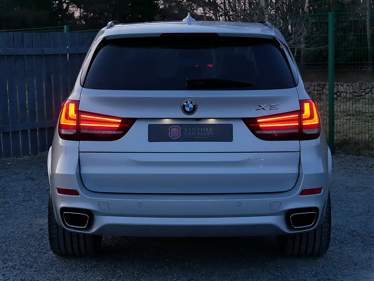 Used 2018 BMW X5 M Sport Glacier Silver - Interior and Exterior details 8