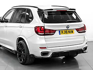 Used 2018 BMW X5 M Sport Mineral White - Interior and Exterior details 11