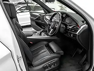 Used 2018 BMW X5 M Sport Mineral White - Interior and Exterior details 15