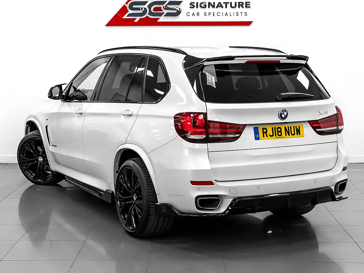 Used 2018 BMW X5 M Sport Mineral White - Interior and Exterior details 9