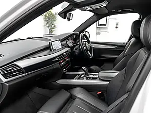 Used 2018 BMW X5 M Sport Mineral White - Interior and Exterior details 12