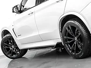 Used 2018 BMW X5 M Sport Mineral White - Interior and Exterior details 9