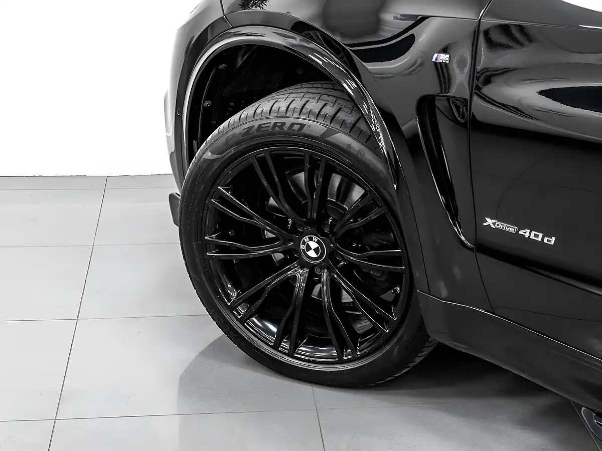 Used 2018 BMW X5 M Sport Sapphire Black - Interior and Exterior details 12