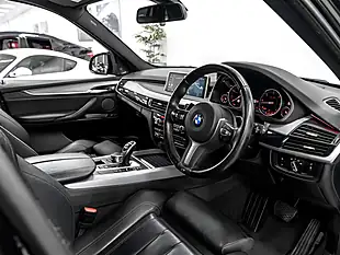 Used 2018 BMW X5 M Sport Sapphire Black - Interior and Exterior details 16