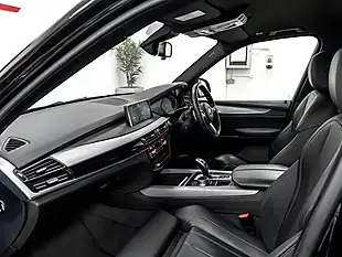 Used 2018 BMW X5 M Sport Sapphire Black - Interior and Exterior details 17