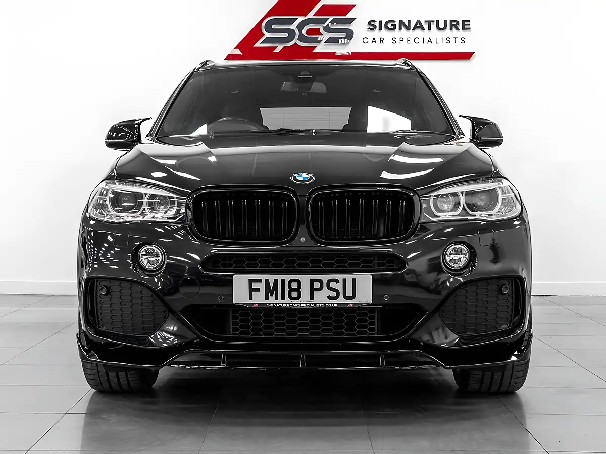 Used 2018 BMW X5 M Sport Sapphire Black - Interior and Exterior details 5
