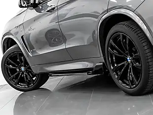 Used 2018 BMW X5 M Sport Space Grey - Interior and Exterior details 12