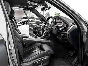 Used 2018 BMW X5 M Sport Space Grey - Interior and Exterior details 15