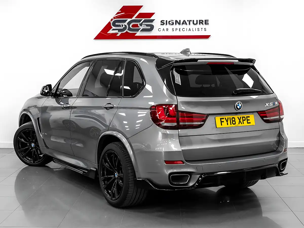Used 2018 BMW X5 M Sport Space Grey - Interior and Exterior details 9