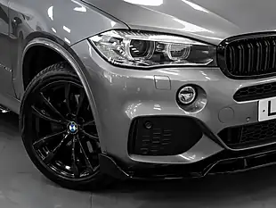 Used 2018 BMW X5 M Sport Space Grey - Interior and Exterior details 12