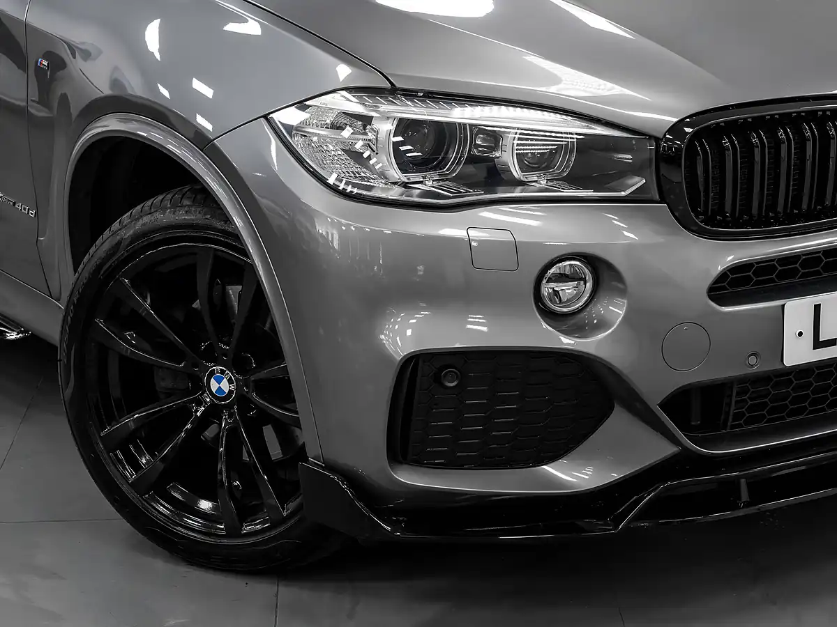 Used 2018 BMW X5 M Sport Space Grey - Interior and Exterior details 12