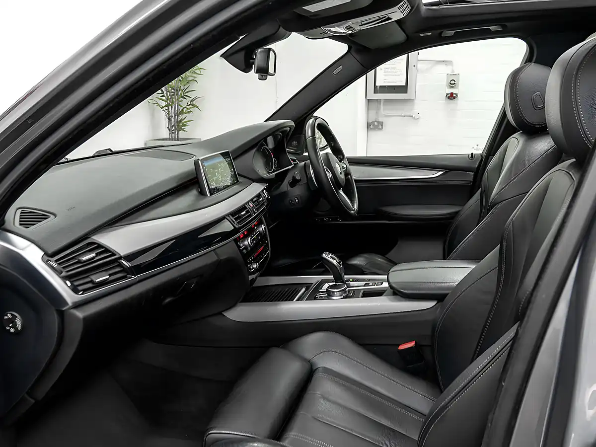 Used 2018 BMW X5 M Sport Space Grey - Interior and Exterior details 20