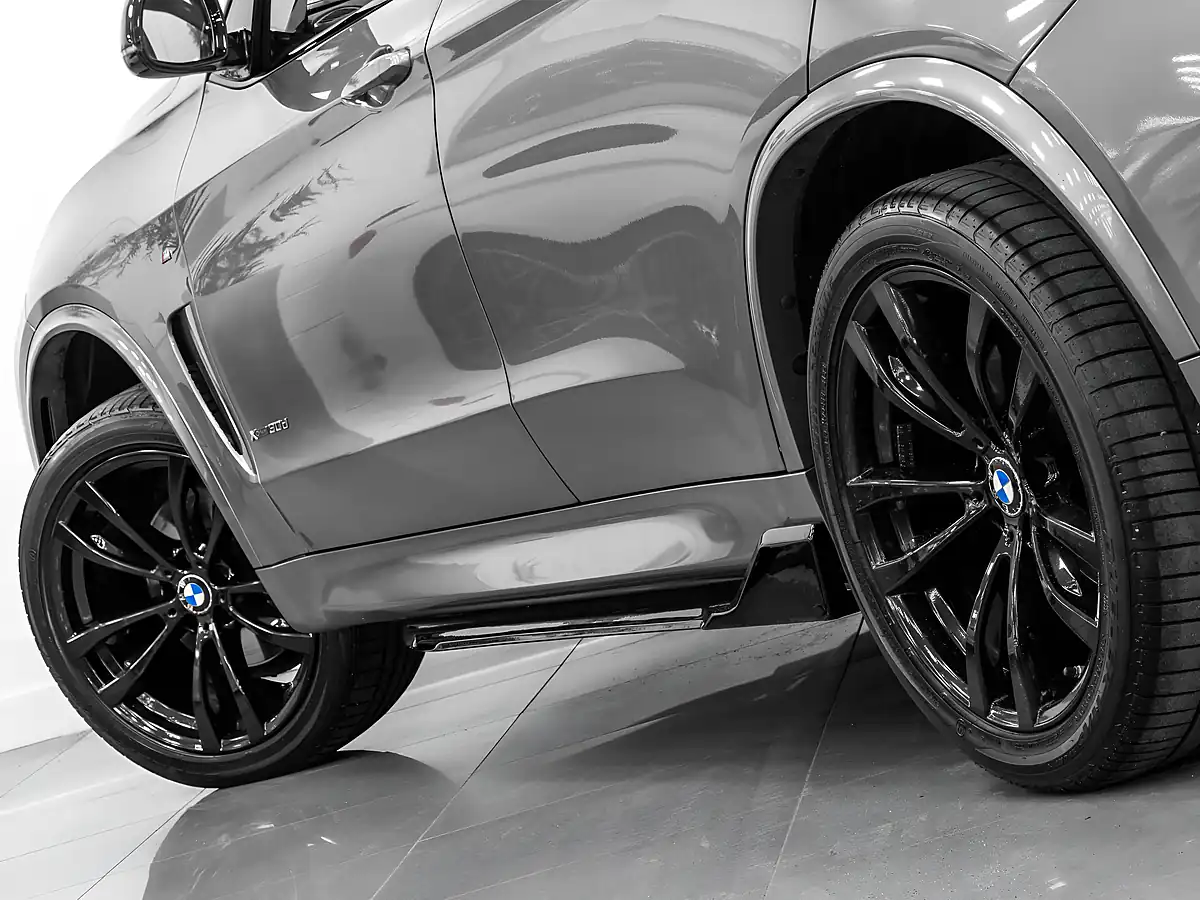 Used 2018 BMW X5 M Sport Space Grey - Interior and Exterior details 10