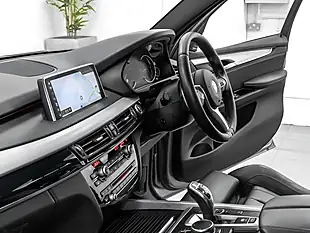 Used 2018 BMW X5 M Sport Space Grey - Interior and Exterior details 17