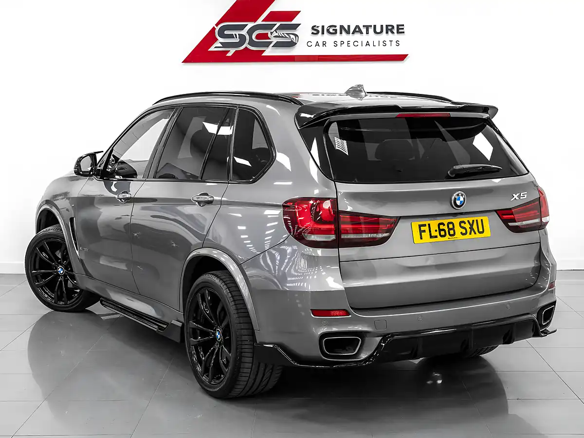 Used 2018 BMW X5 M Sport Space Grey - Interior and Exterior details 9