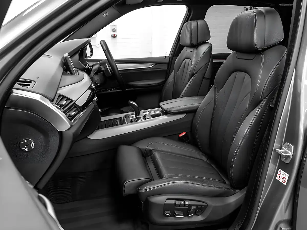Used 2018 BMW X5 M Sport Space Grey - Interior and Exterior details 14