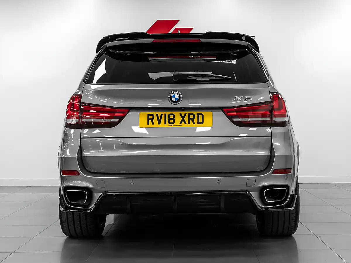 Used 2018 BMW X5 M Sport Space Grey - Interior and Exterior details 7
