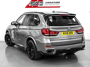 Used 2018 BMW X5 M Sport Space Grey - Interior and Exterior details 9