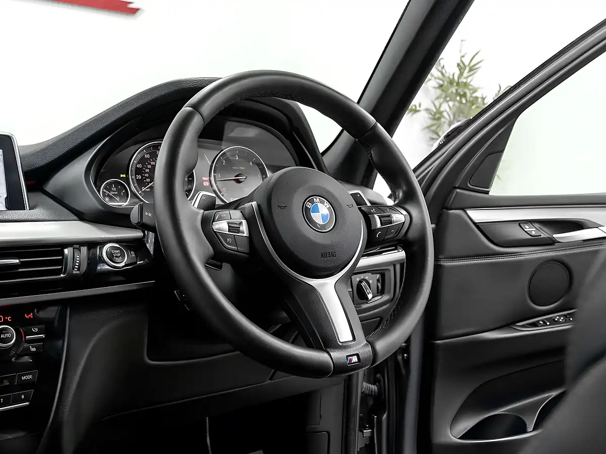 Used 2018 BMW X5 M Sport Space Grey - Interior and Exterior details 14