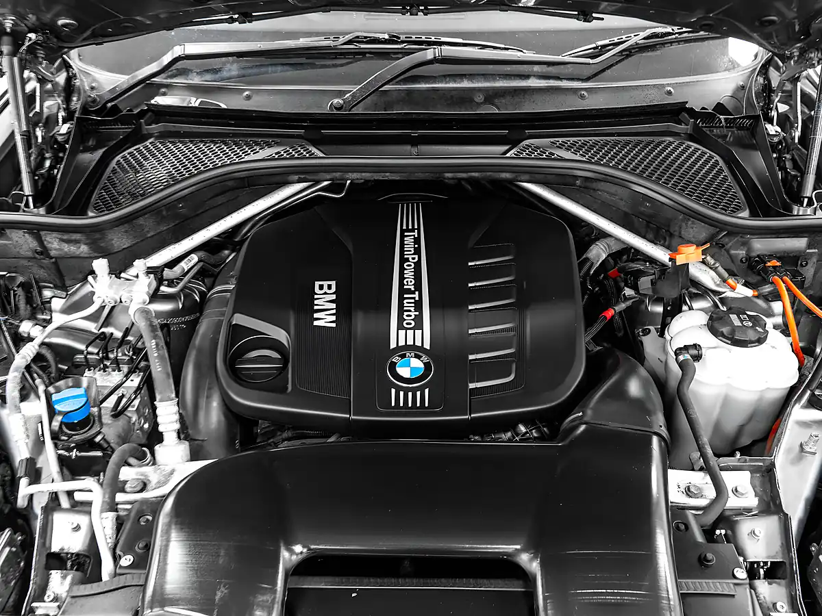 Used 2018 BMW X5 M Sport Space Grey - Interior and Exterior details 17