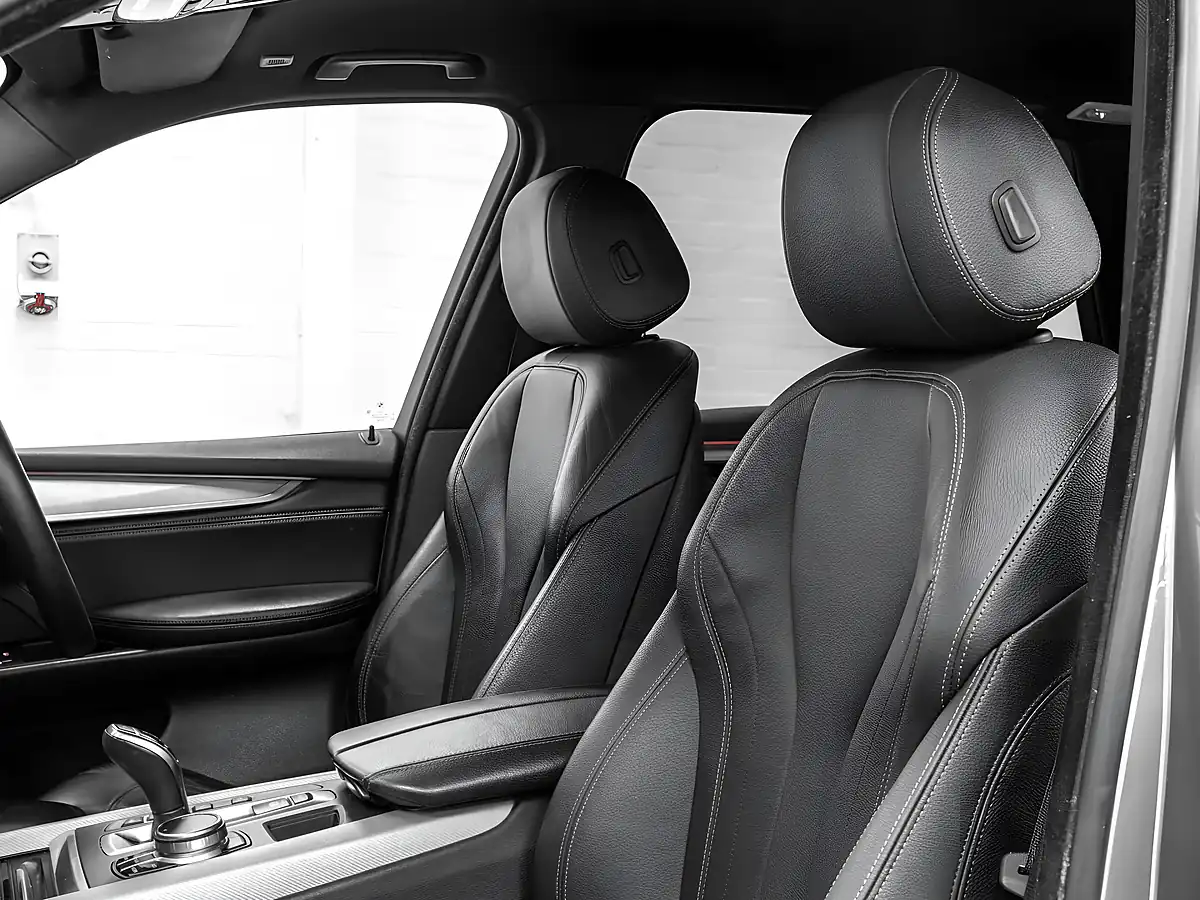 Used 2018 BMW X5 M Sport Space Grey - Interior and Exterior details 14