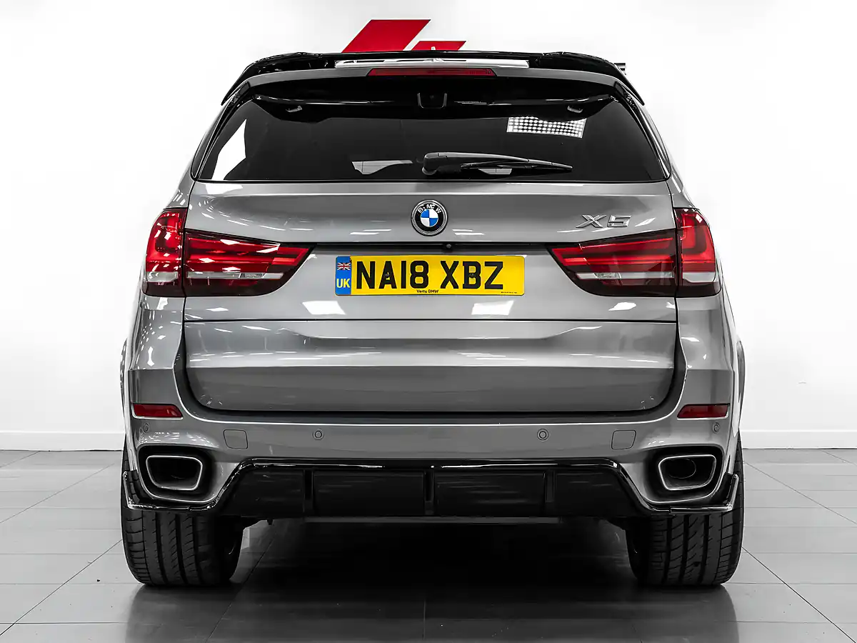 Used 2018 BMW X5 M Sport Space Grey - Interior and Exterior details 7