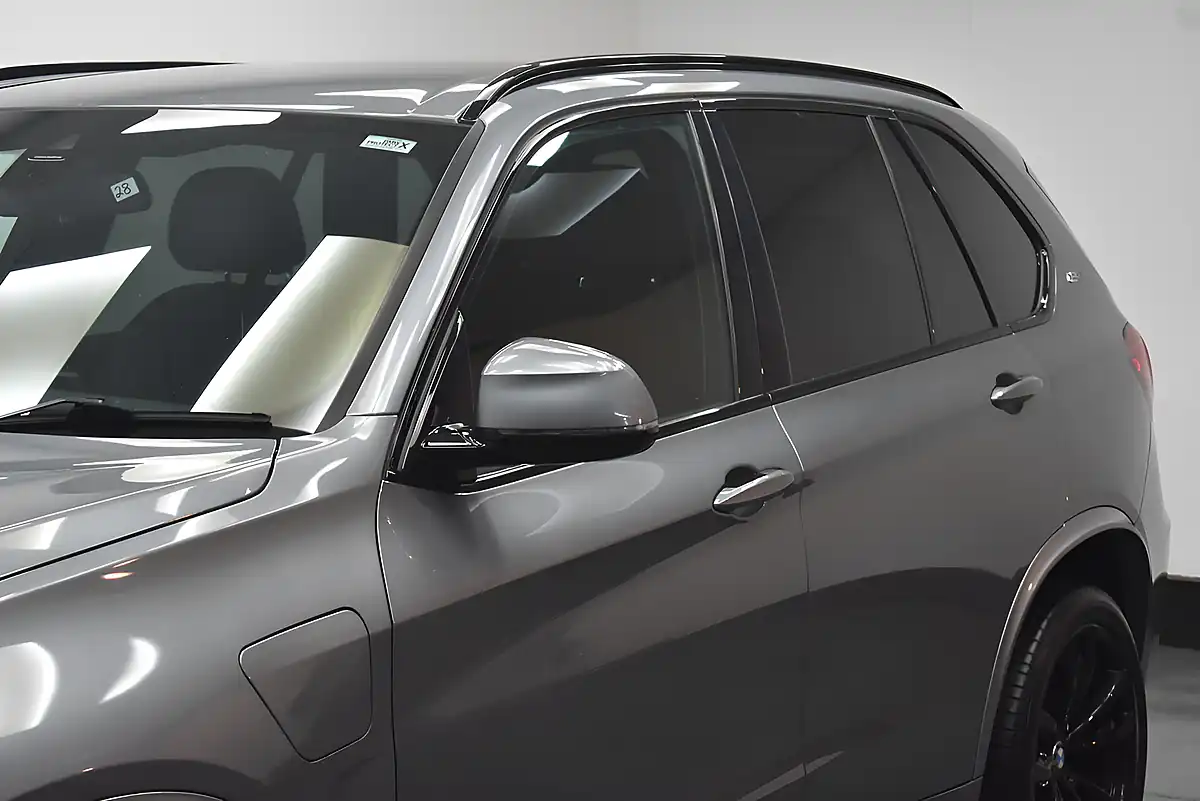 Used 2018 BMW X5 M Sport Space Grey - Interior and Exterior details 7