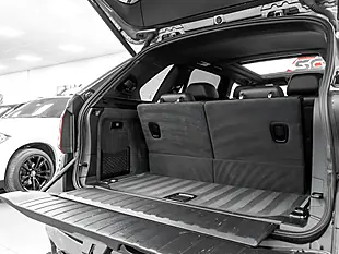 Used 2018 BMW X5 M Sport Space Grey - Interior and Exterior details 16